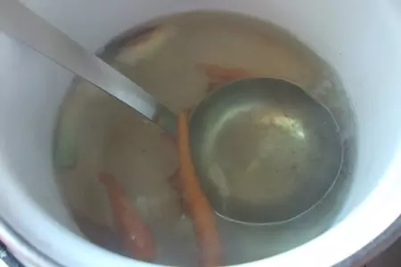 Ризотто с молодой морковью и горошком: шаг 1