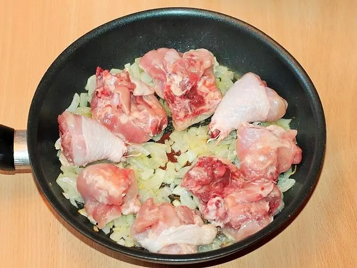 Азербайджанский плов с курицей и зеленью: шаг 6