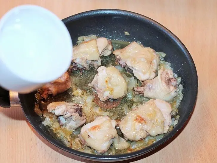 Азербайджанский плов с курицей и зеленью: шаг 9