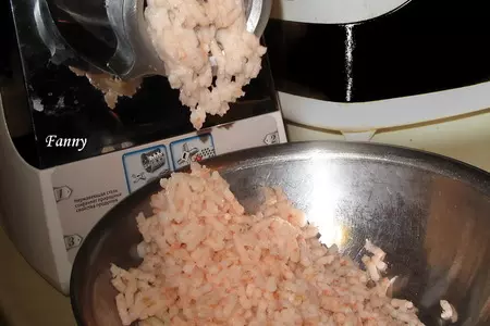 Креветочные шарики в панировке с соусом из лайма и йогурта: шаг 3