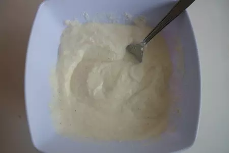 Шоколадный манник за 7 минут: шаг 1