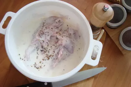 Курица в кефире с картофелем и черри.: шаг 3