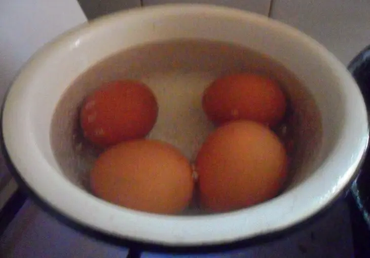 Рубленые куриные потрошки с яйцом.: шаг 2