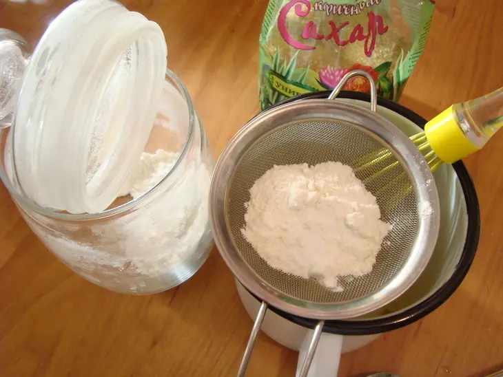 Блины с куриным фаршем,обжаренным с луком,кабачком и абрикосами..: шаг 5