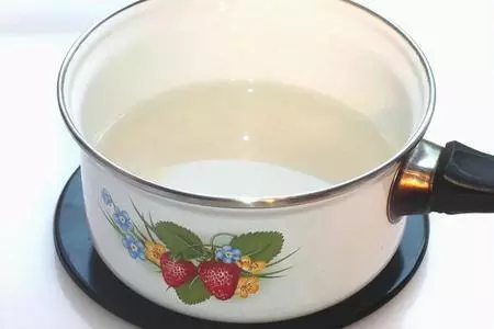 Фруктовое желе из свежих яблок и вишен: шаг 2