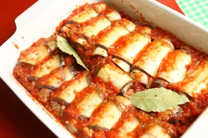 Рулетики из баклажан и кабачков фаршированные мясом: шаг 8