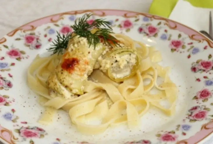 Рулетики из баклажан и кабачков фаршированные мясом: шаг 13