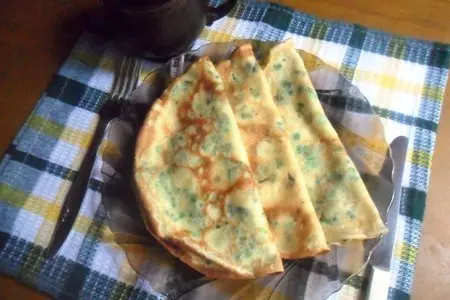 Блинчики с зелёным луком и яйцом: шаг 8