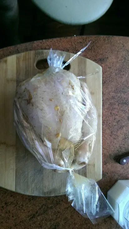Курочка копченая сочная, самый простой рецепт: шаг 3