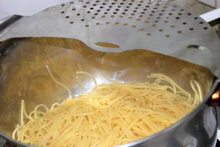 Паста с палтусом и анчоусами по-сицилийски: шаг 6