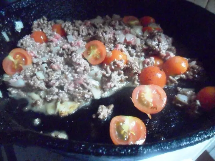 Паста с мясным фаршем и грибами: шаг 3