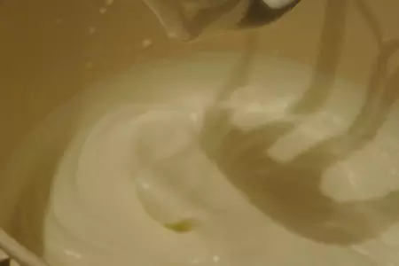 Мятный пломбир с фундуком: шаг 4