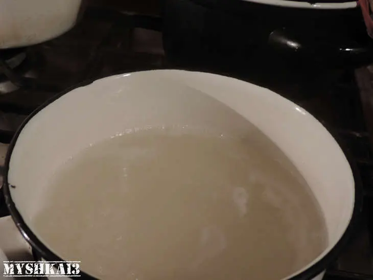 Свекольник с молодым мангольдом и рисом: шаг 1