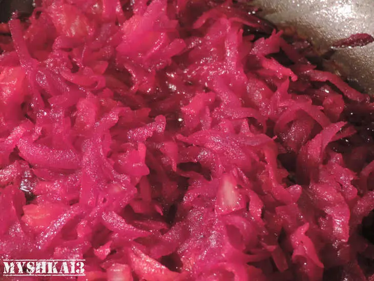 Свекольник с молодым мангольдом и рисом: шаг 5