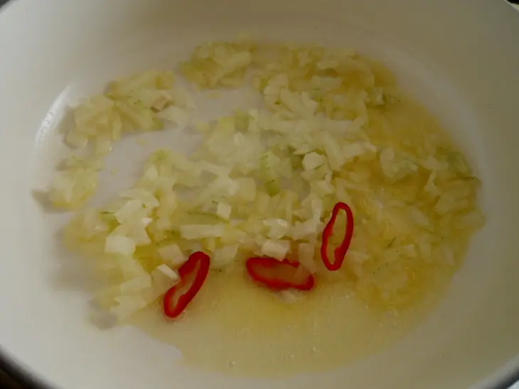Деревенская похлёбка с пшеном и лесными грибами: шаг 2