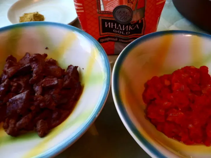 Томатный суп с рисом и куриными потрошками: шаг 4