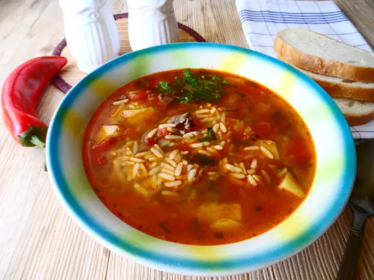 Томатный суп с рисом и куриными потрошками: шаг 7