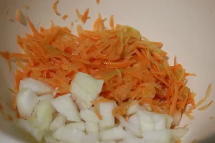 Мясной суп с пшеном, кольраби и кабачком: шаг 3
