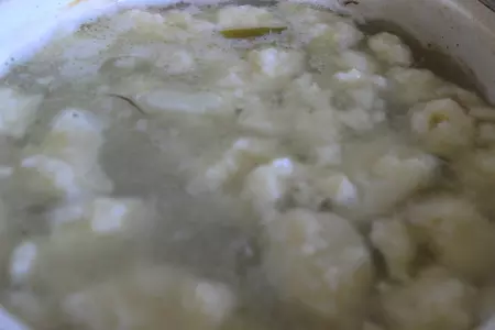 Куриный суп с манными клецками: шаг 8