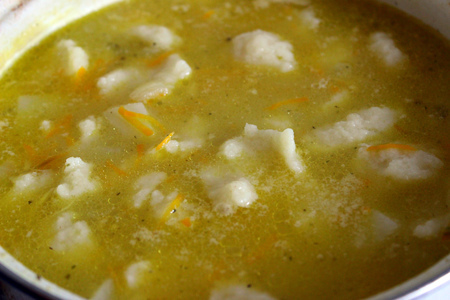 Куриный суп с манными клецками: шаг 11