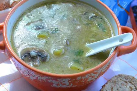Куриный суп с цукини и шампиньонами: шаг 8