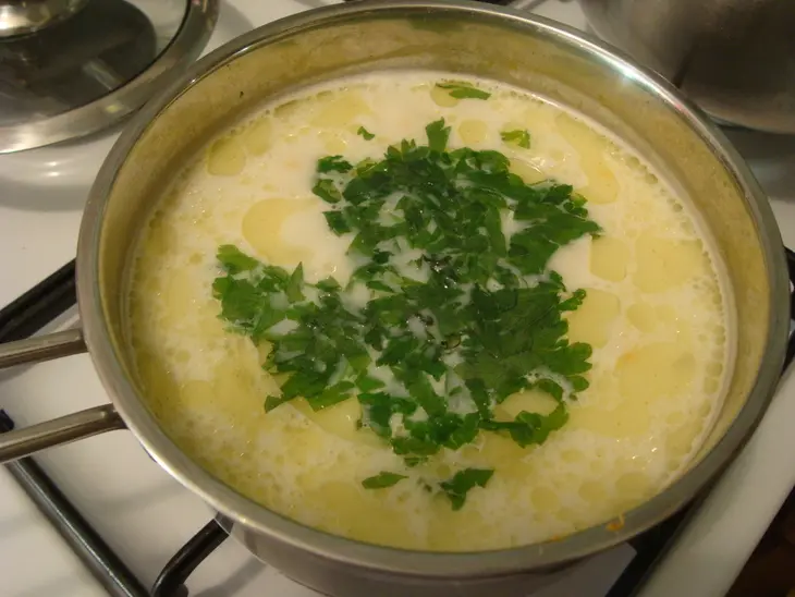 Молочный картофельный суп с пшёнными хлопьями: шаг 7