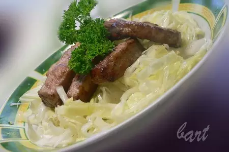 Салатик с мясом по-пекински.: шаг 1