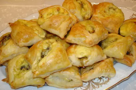 Закусочные пирожки с грибами и сыром: шаг 5