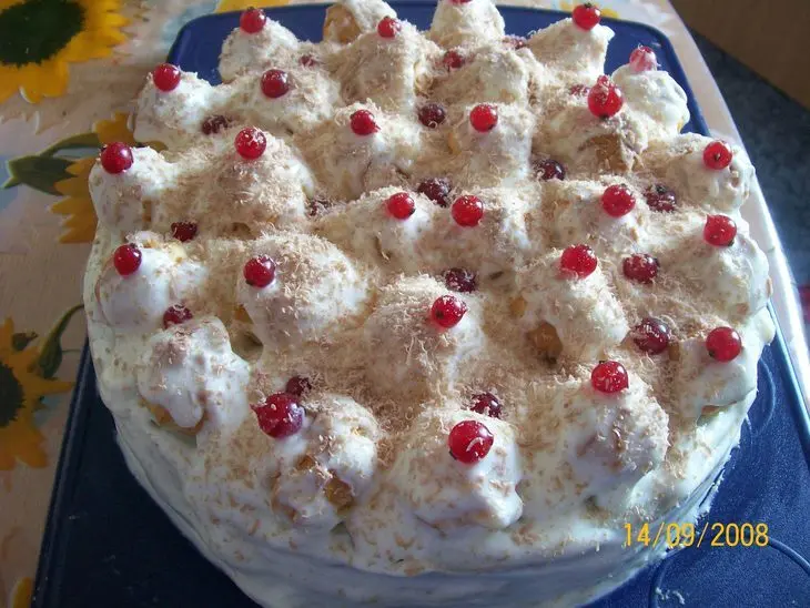 Персиковый торт с профитрольками: шаг 6