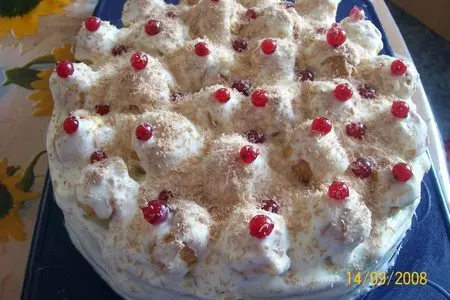 Персиковый торт с профитрольками: шаг 6