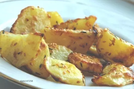 Вкусненькая картошечка из духовки: шаг 1