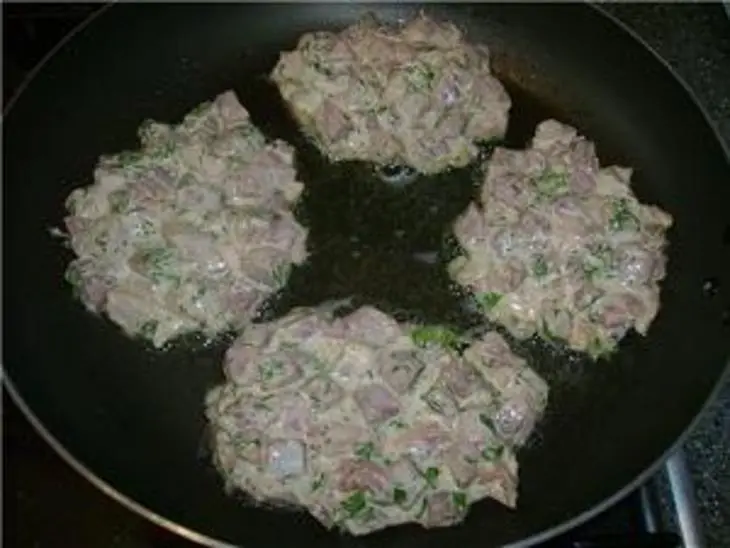 Оладушки мясные: шаг 3
