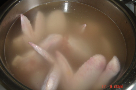 Гороховый суп с куринными крылышками: шаг 1
