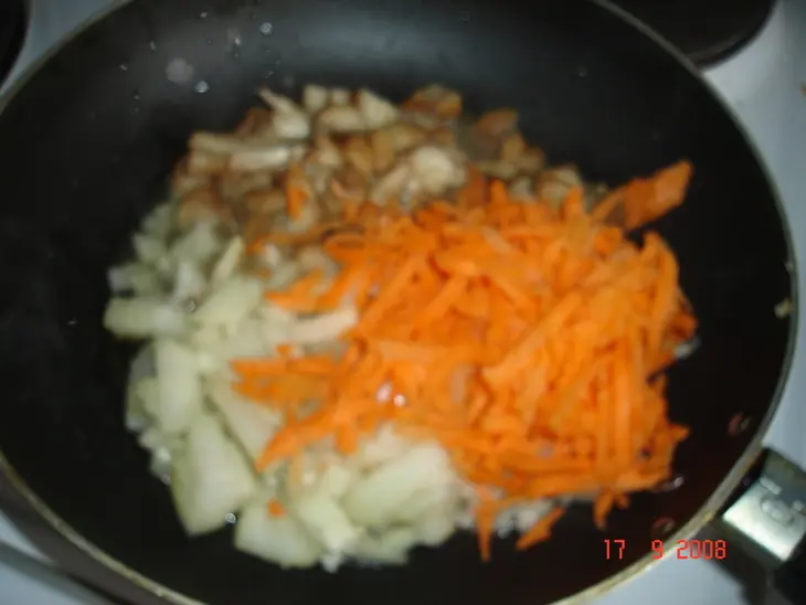 Гороховый суп с куринными крылышками: шаг 4