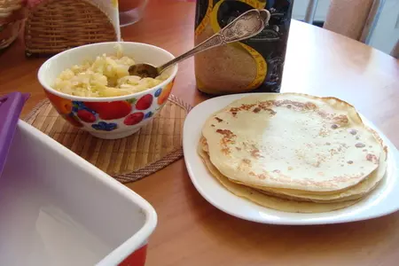 Блины фаршированные капустой, запечённые в сметане: шаг 8