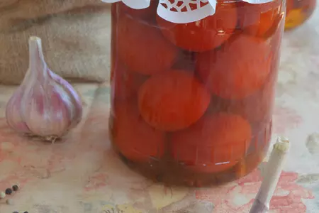 Томаты маринованные в яблочном соке: шаг 3