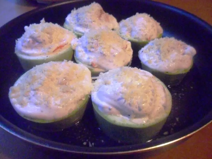 Кабачки с гречкой и фаршем: шаг 4