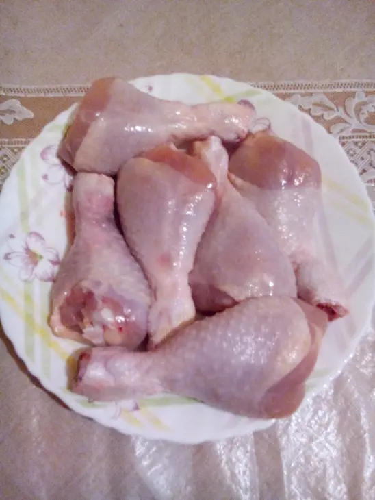 Куриные голени маринованные в кефире: шаг 1