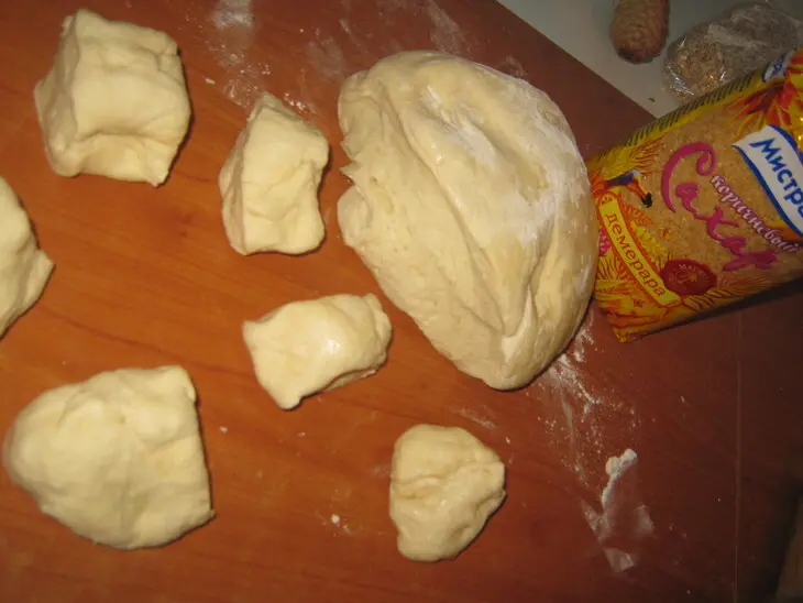 Булочки с сахаром: шаг 1