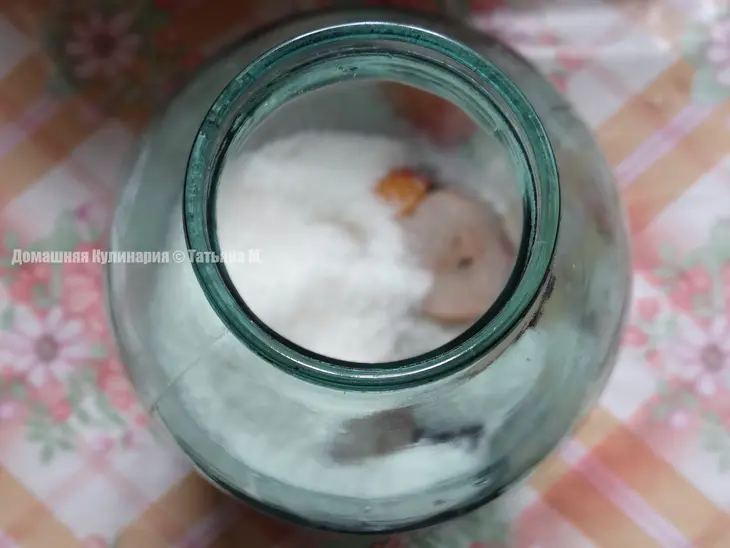 Компот ассорти с черникой: шаг 3