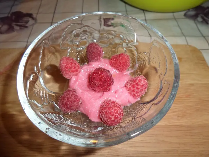 Малиновый мусс с манной крупой: шаг 10