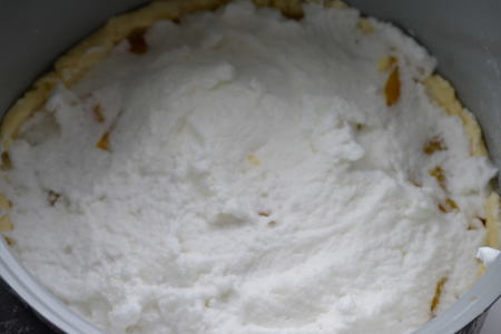 Пирог творожный с абрикосами: шаг 5