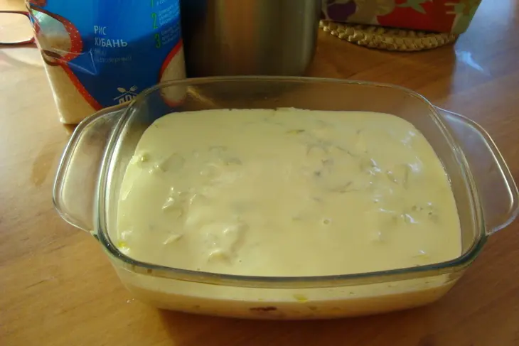 Заливной пирог с капустой, кубанским рисом, грибами и перепелиными яйцами: шаг 13