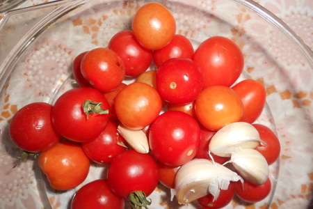 Маринованные томаты черри: шаг 1