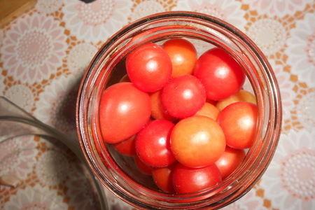 Маринованные томаты черри: шаг 3