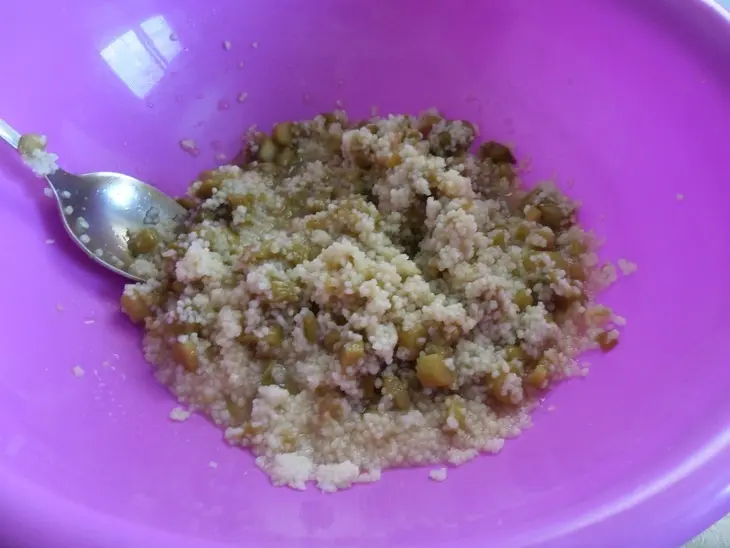 Пирожки с ревенем и кус-кусом: шаг 6