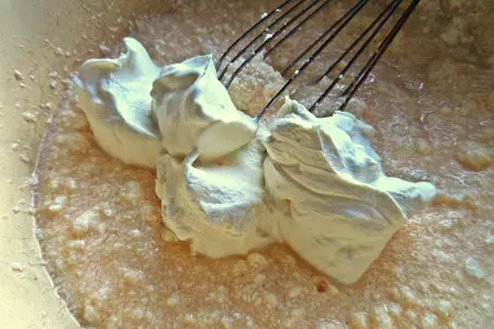 Творожная запеканка с бананом и яблоком: шаг 3