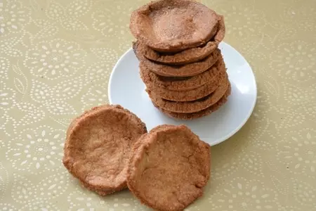 Корзинки с орехами и фруктами: шаг 3