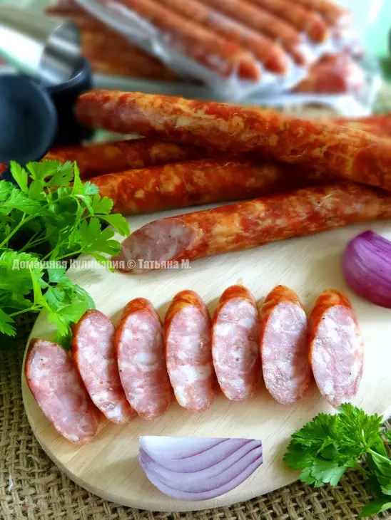 Колбаски копченые рыбацкие: шаг 4
