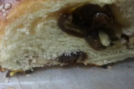 Хала  "" שנה טובה "" с финиками, миндалём и яблоками: шаг 9